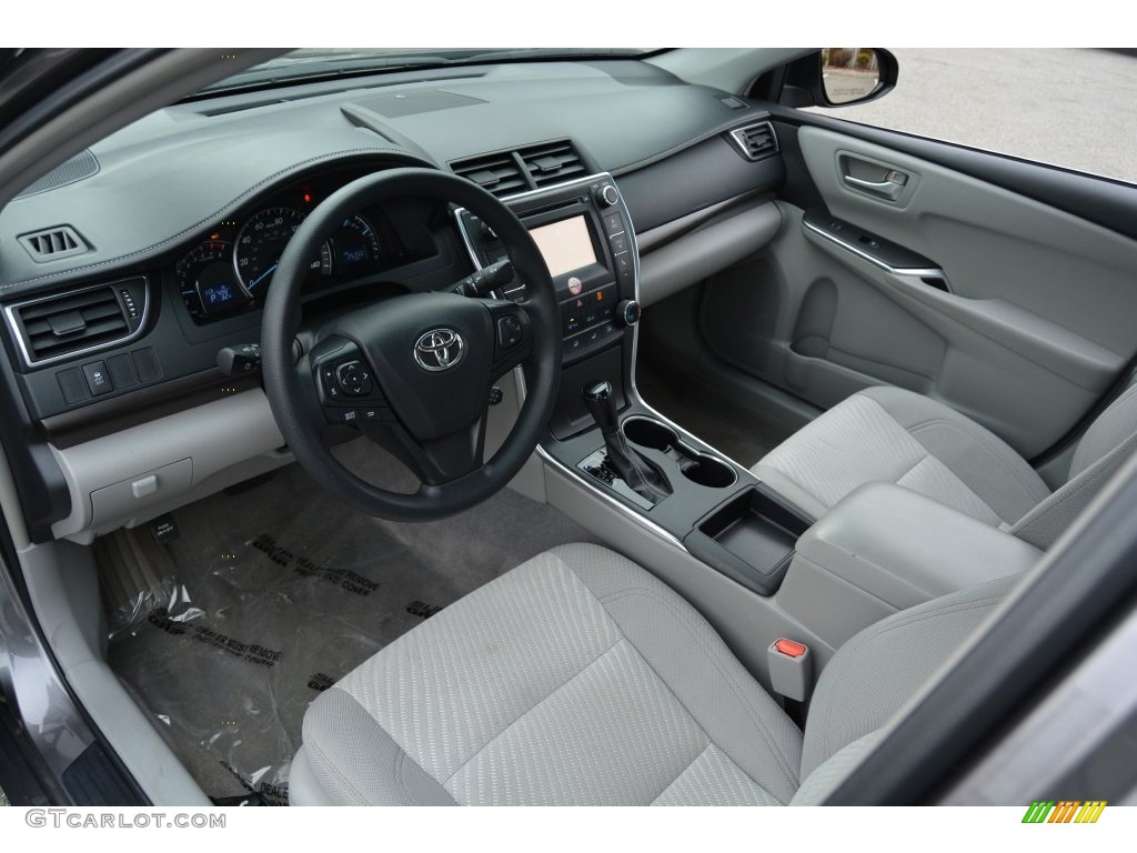 2015 Camry LE - Predawn Gray Mica / Ash photo #8