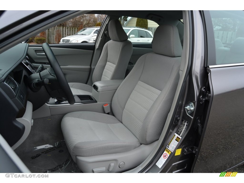 2015 Camry LE - Predawn Gray Mica / Ash photo #10