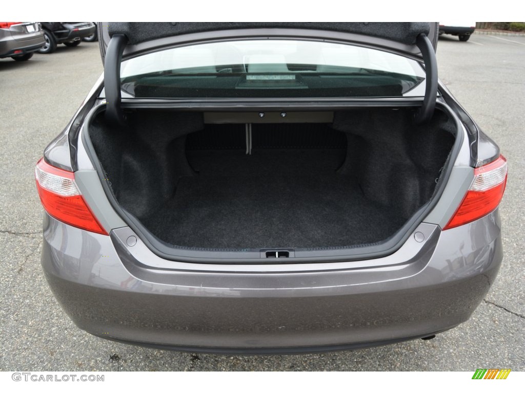 2015 Camry LE - Predawn Gray Mica / Ash photo #16