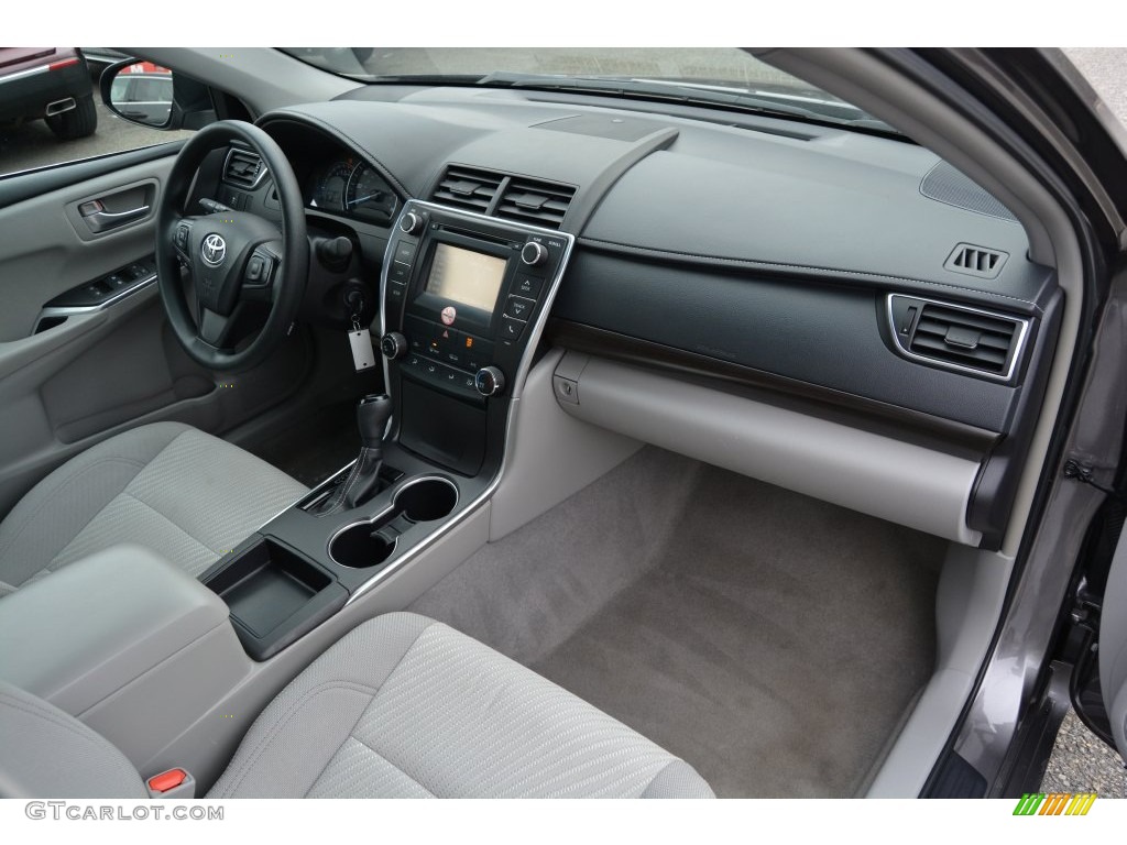 2015 Camry LE - Predawn Gray Mica / Ash photo #21