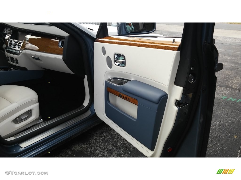 2011 Ghost  - Metropolitan Blue / Creme Light photo #26