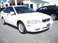White - S40 1.9T Photo No. 1