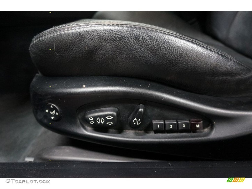 2003 3 Series 330i Coupe - Jet Black / Black photo #23