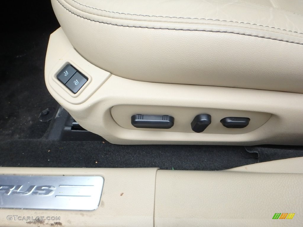 2015 Taurus Limited - Deep Impact Blue Metallic / Dune photo #20