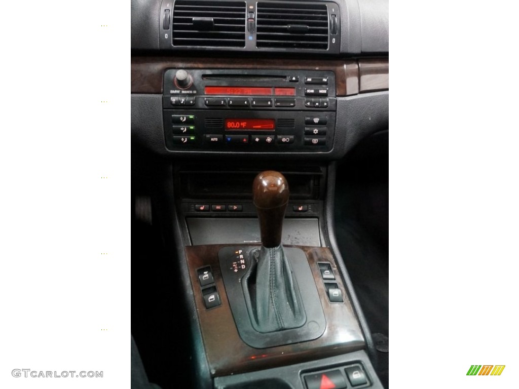 2003 3 Series 330i Coupe - Jet Black / Black photo #35