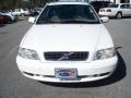 White - S40 1.9T Photo No. 13