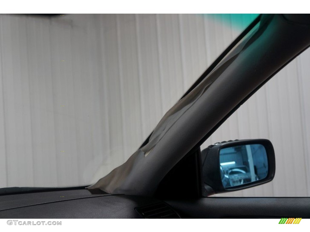 2003 3 Series 330i Coupe - Jet Black / Black photo #45