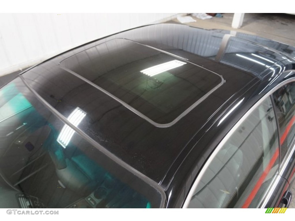 2003 3 Series 330i Coupe - Jet Black / Black photo #86