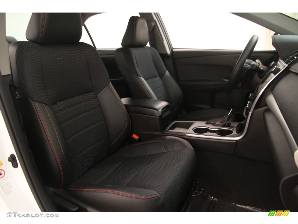 2015 Camry SE - Super White / Black photo #12