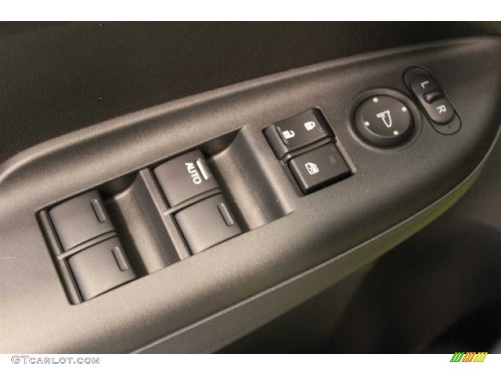 2016 Honda Fit EX Controls Photo #110305896