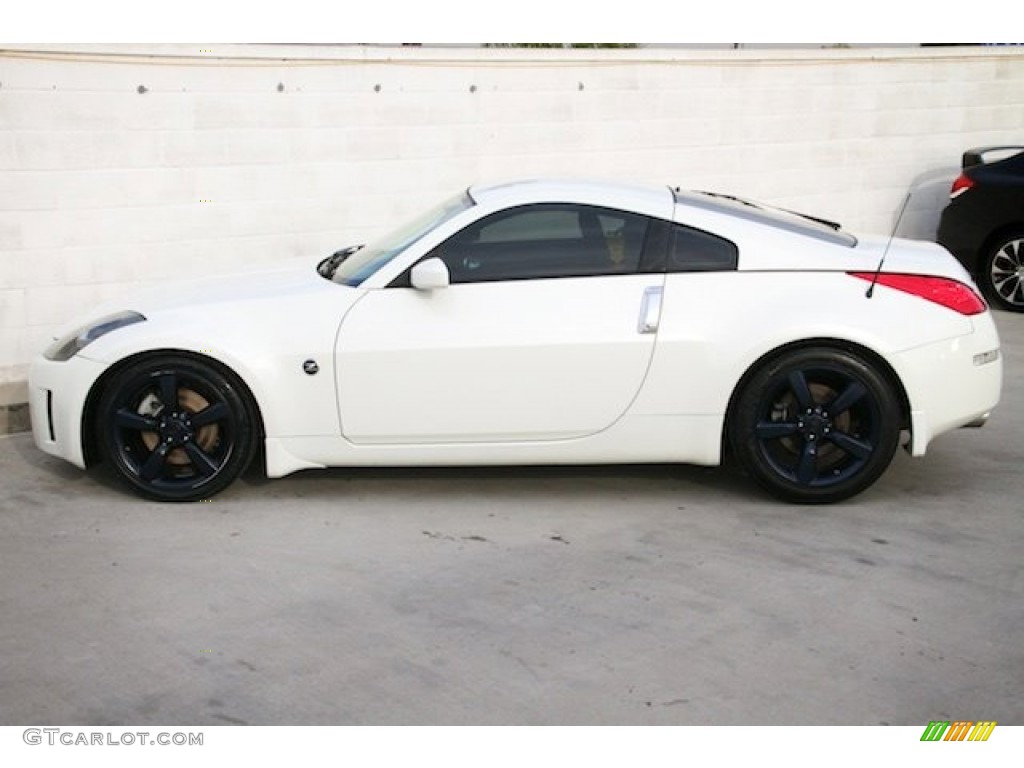 2006 350Z Enthusiast Coupe - Pikes Peak White Pearl / Carbon Black photo #8