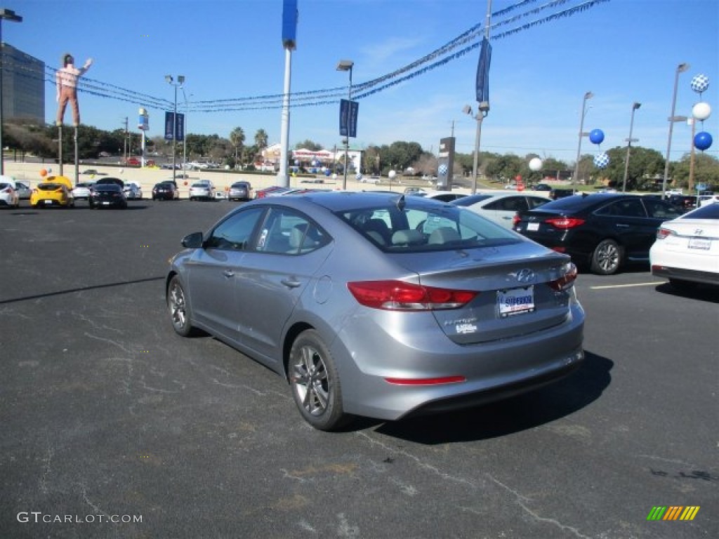 2017 Elantra SE - Silver / Gray photo #9