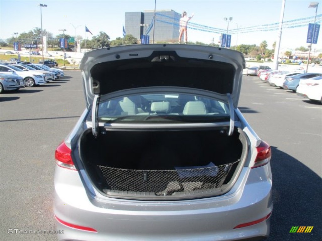 2017 Elantra SE - Silver / Gray photo #18