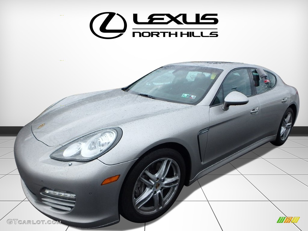 2011 Panamera 4 - Platinum Silver Metallic / Black photo #3