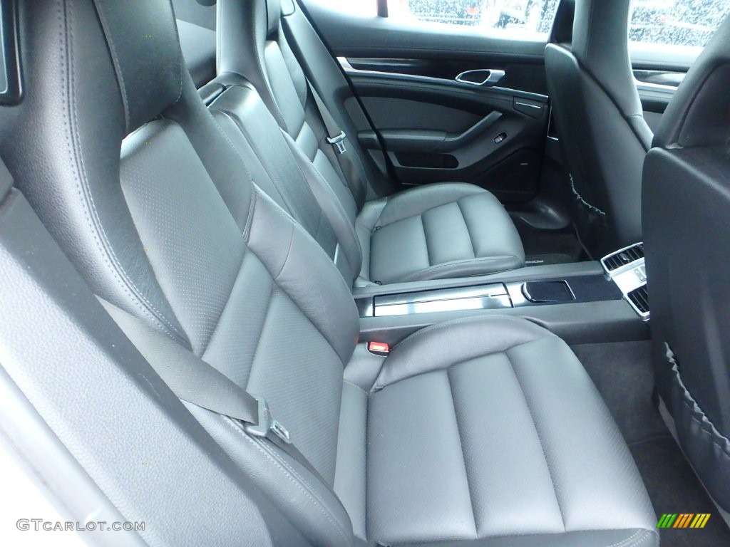 2011 Panamera 4 - Platinum Silver Metallic / Black photo #10