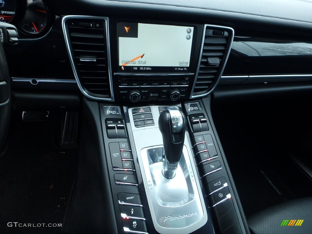 2011 Panamera 4 - Platinum Silver Metallic / Black photo #22
