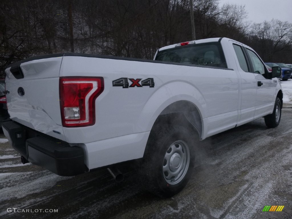 2016 F150 XL SuperCab 4x4 - Oxford White / Medium Earth Gray photo #4