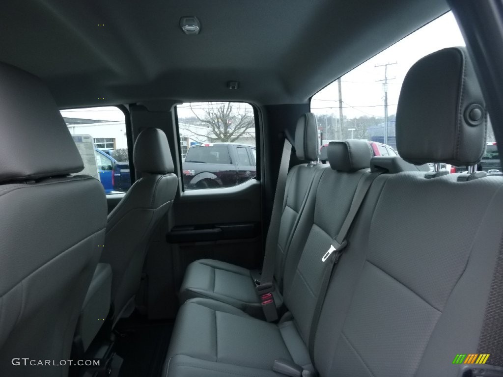 2016 F150 XL SuperCab 4x4 - Oxford White / Medium Earth Gray photo #13