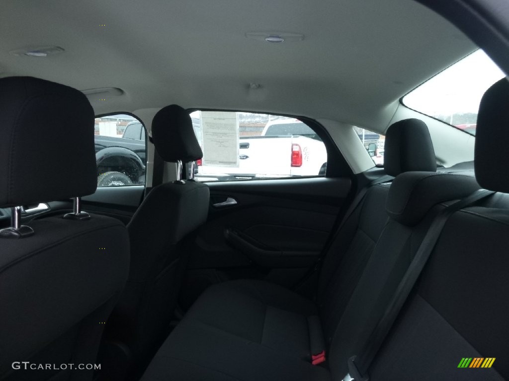 2016 Focus SE Sedan - Shadow Black / Charcoal Black photo #12
