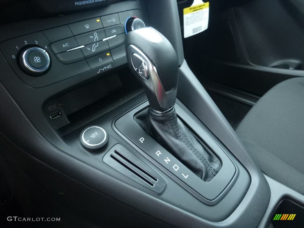 2016 Focus SE Sedan - Shadow Black / Charcoal Black photo #18