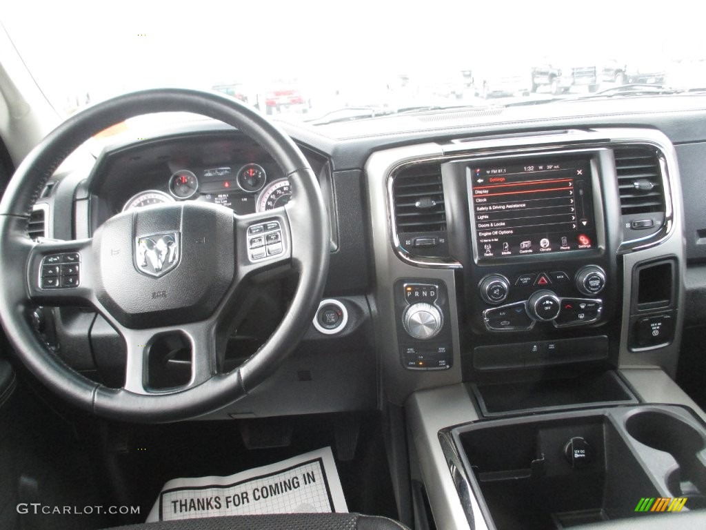 2014 1500 Sport Crew Cab 4x4 - Bright White / Black photo #10