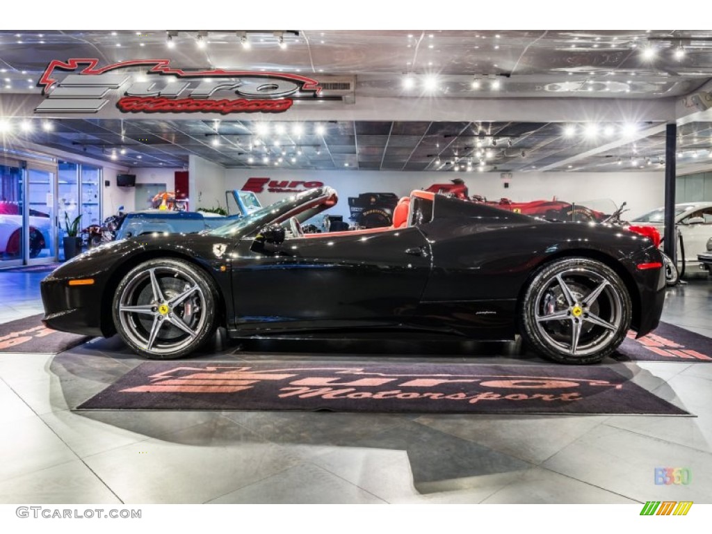 2013 458 Spider - Nero Daytona (Black Metallic) / Rosso photo #2