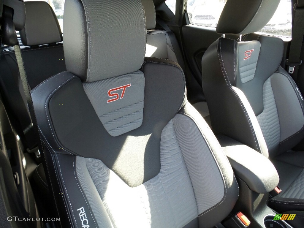 2016 Ford Fiesta ST Hatchback Front Seat Photo #110329595