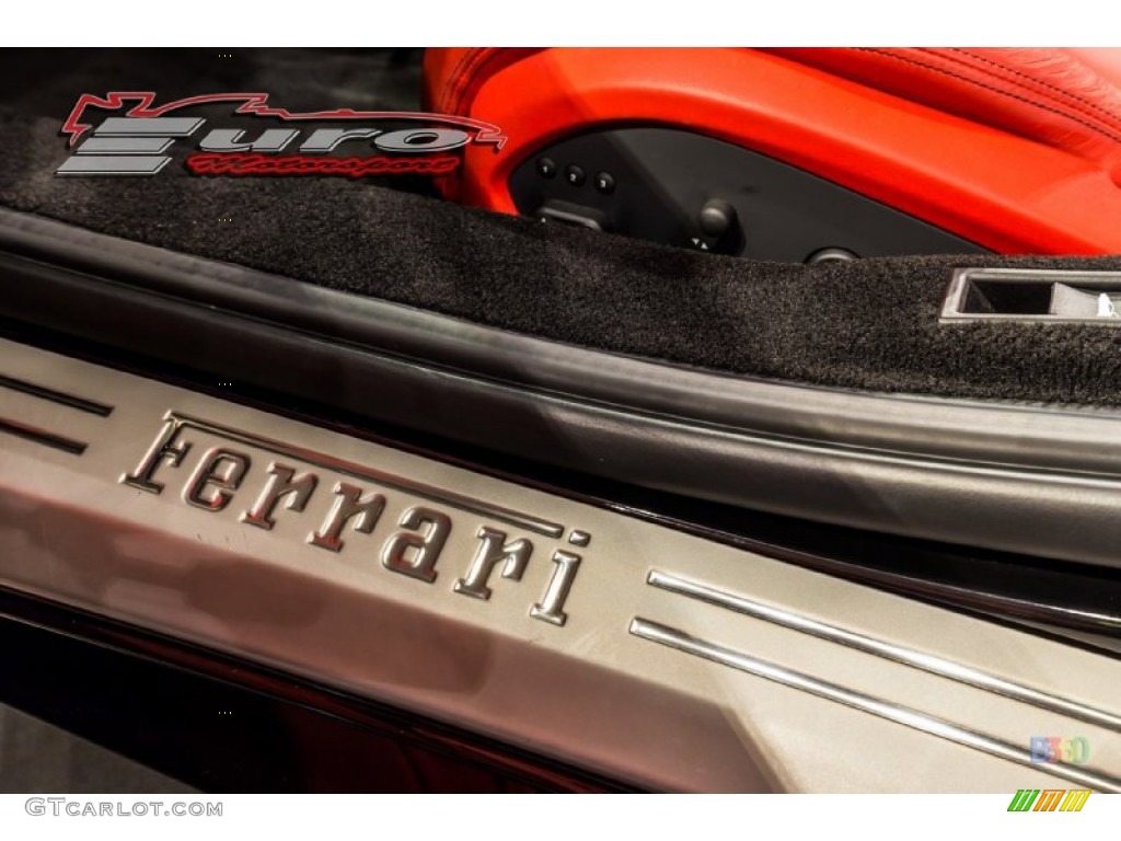 2013 458 Spider - Nero Daytona (Black Metallic) / Rosso photo #39