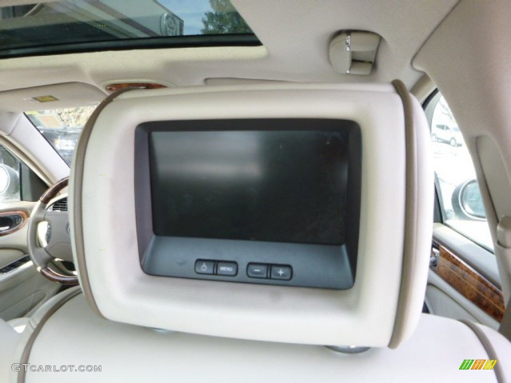 2004 XJ Vanden Plas - Platinum Silver Metallic / Sand photo #4