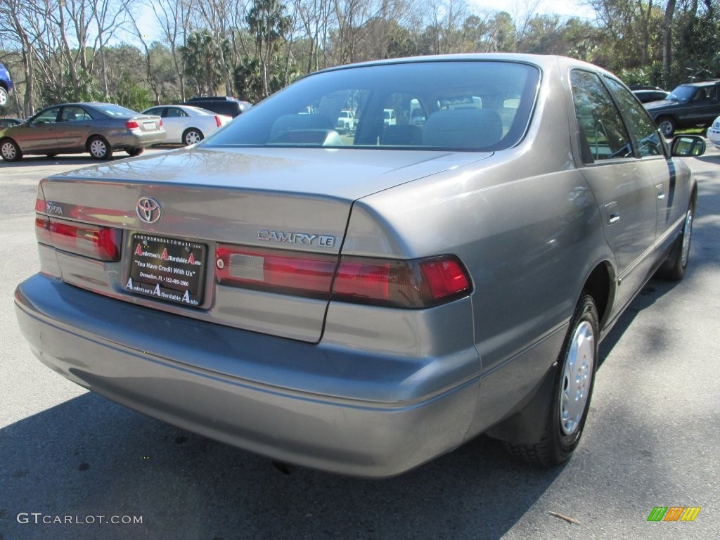 1999 Camry LE - Sable Pearl / Sage photo #3