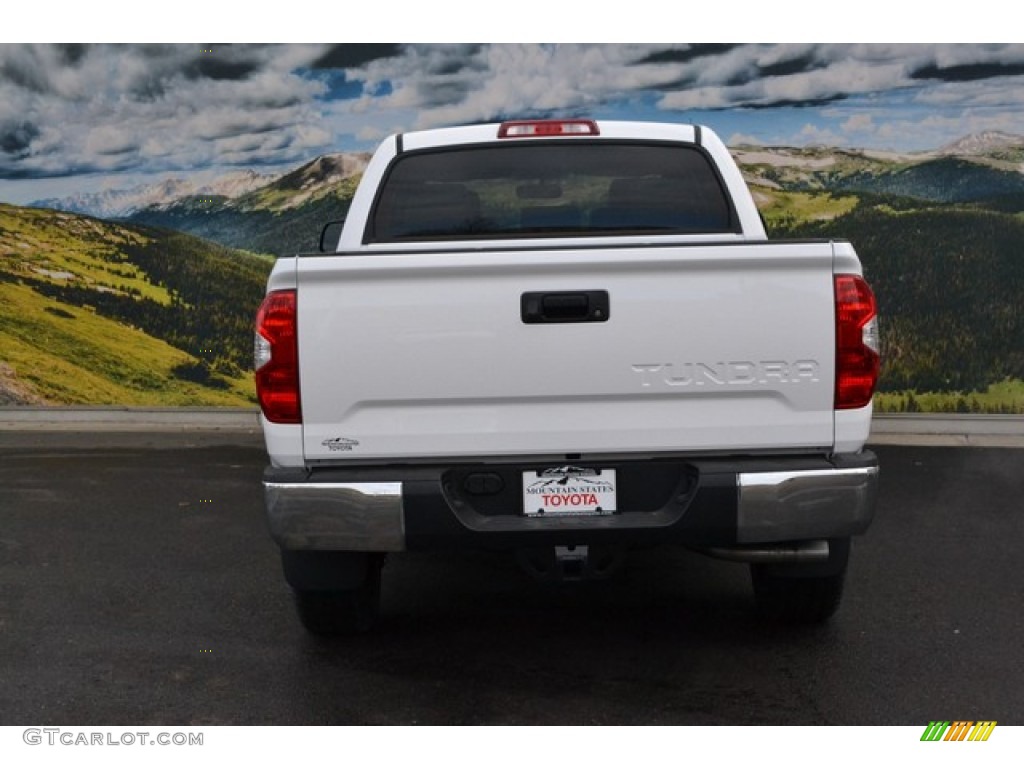 2016 Tundra SR5 CrewMax 4x4 - Super White / Graphite photo #4