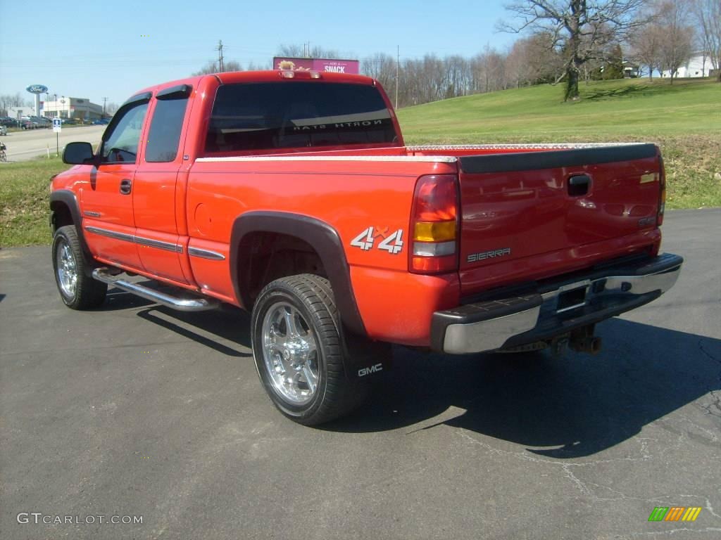 2001 Sierra 2500HD SLE Extended Cab 4x4 - Fire Red / Graphite photo #3