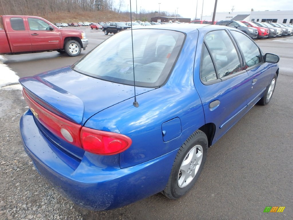 2004 Cavalier Sedan - Arrival Blue Metallic / Graphite photo #4