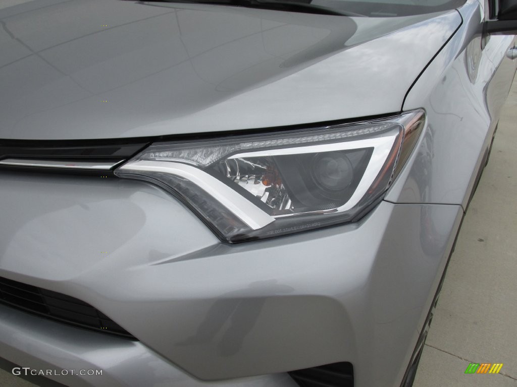 2016 RAV4 LE - Silver Sky Metallic / Black photo #9