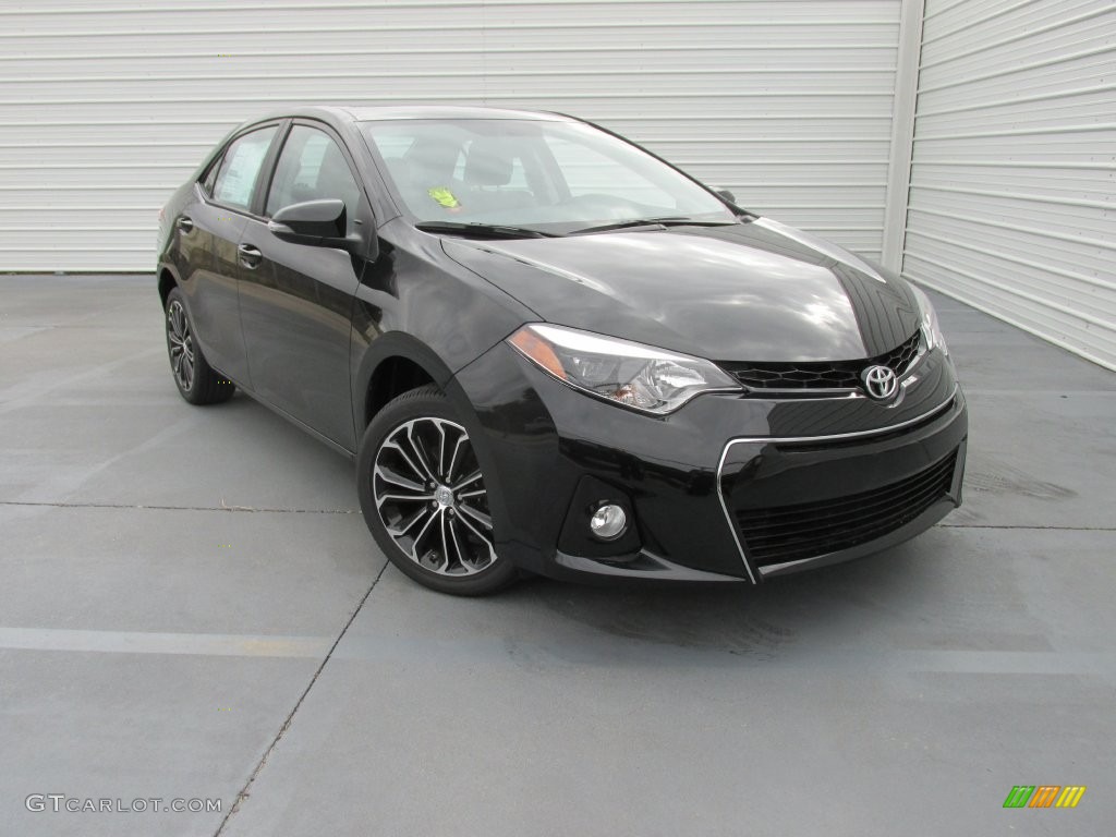 2016 Corolla S Plus - Black Sand Pearl / Black photo #2