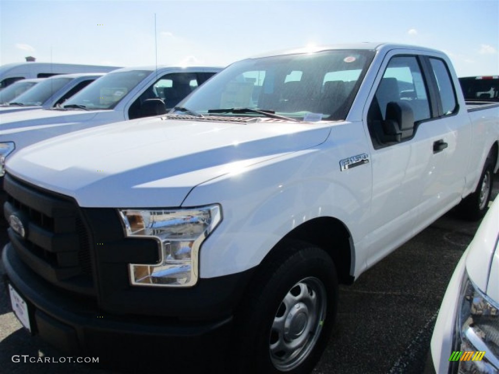 2016 F150 XL SuperCab - Oxford White / Medium Earth Gray photo #2