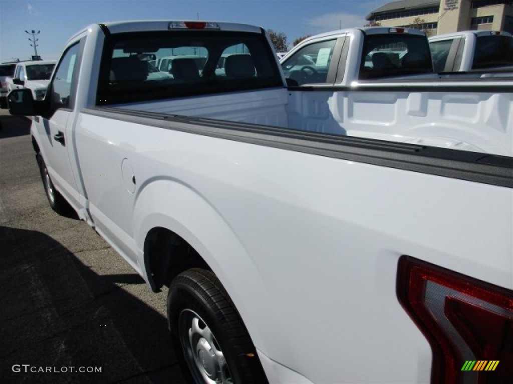 2016 F150 XL Regular Cab - Oxford White / Medium Earth Gray photo #5