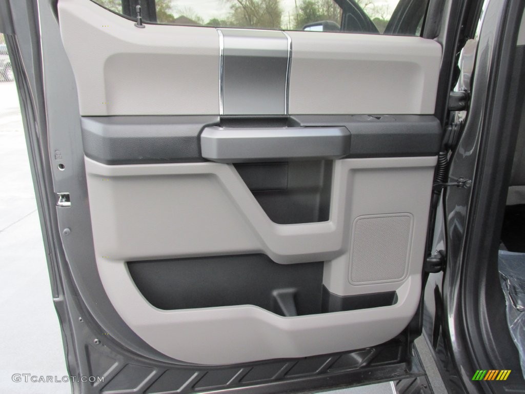 2016 F150 XLT SuperCrew - Magnetic / Medium Earth Gray photo #19