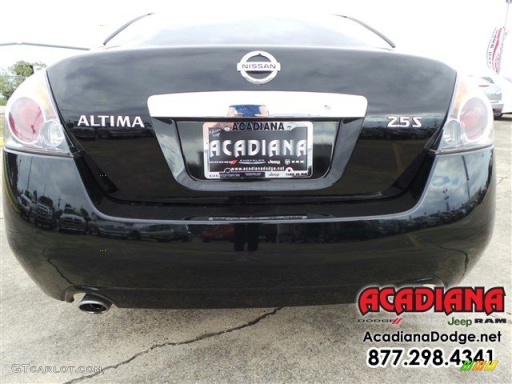 2011 Altima 2.5 S - Super Black / Charcoal photo #6