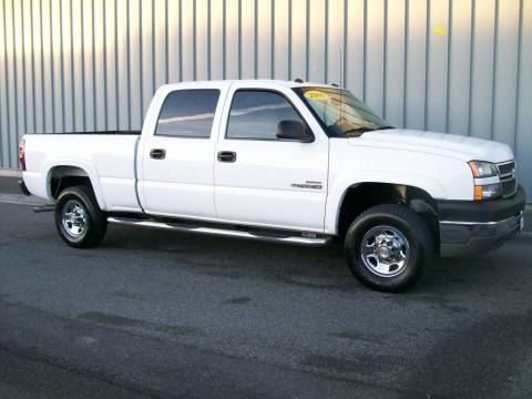 2005 Chevrolet Silverado 2500HD Crew Cab Data, Info and Specs