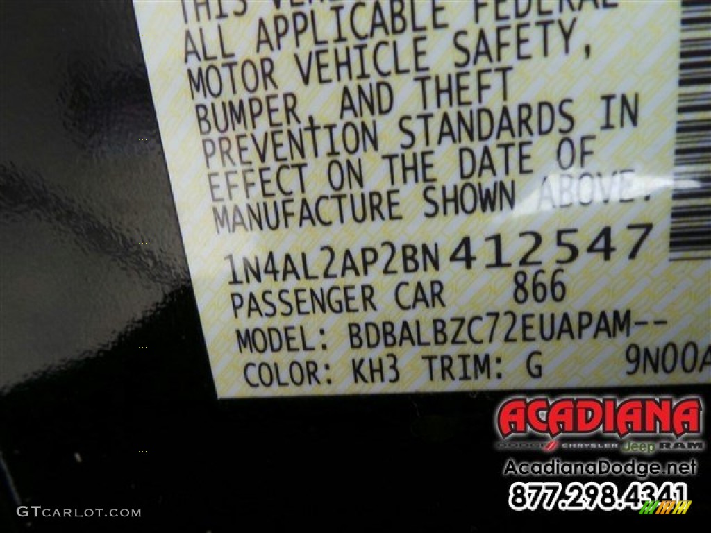 2011 Altima 2.5 S - Super Black / Charcoal photo #15