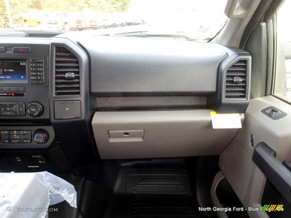 2016 F150 XL SuperCrew 4x4 - Ingot Silver / Medium Earth Gray photo #18