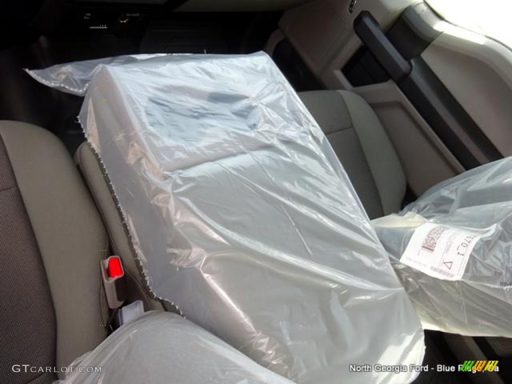 2016 F150 XL SuperCrew 4x4 - Ingot Silver / Medium Earth Gray photo #25