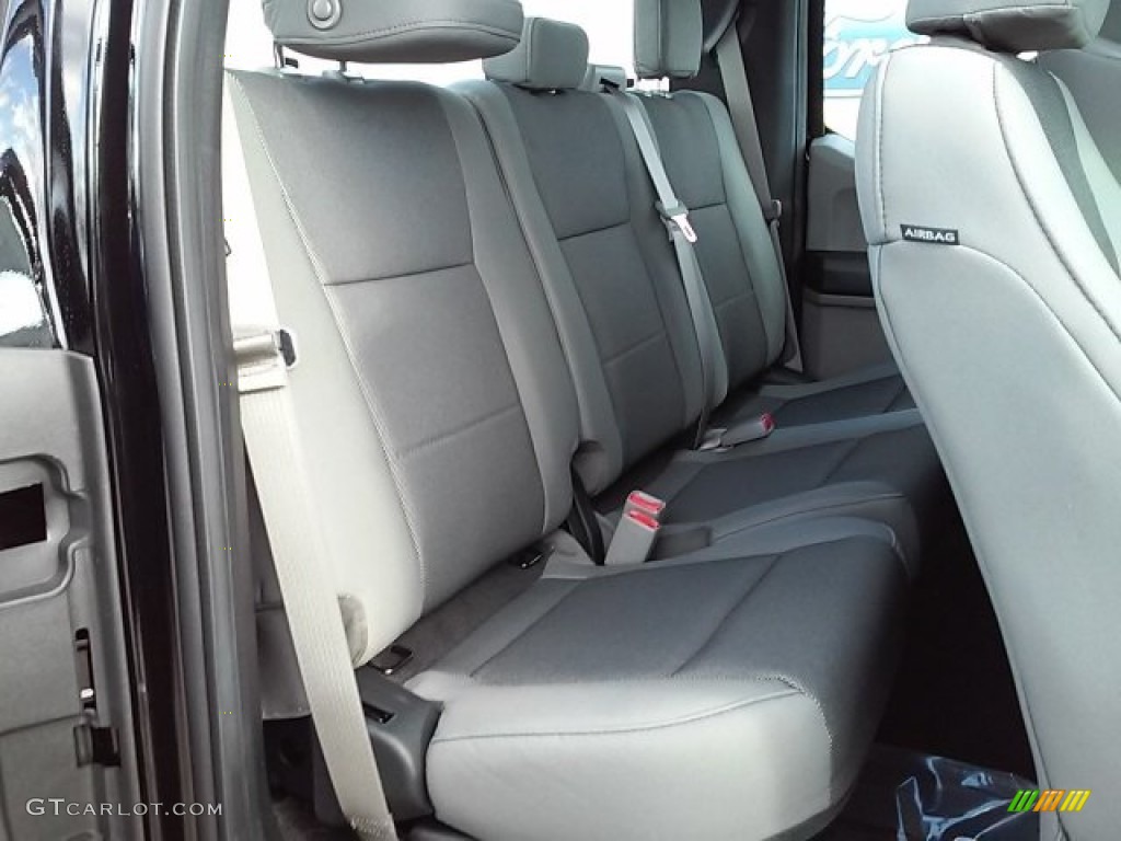 2016 F150 XL SuperCab - Shadow Black / Medium Earth Gray photo #13
