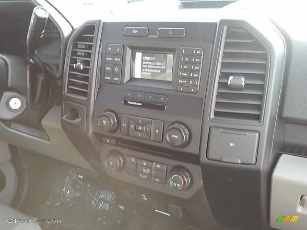 2016 F150 XL SuperCab - Shadow Black / Medium Earth Gray photo #16