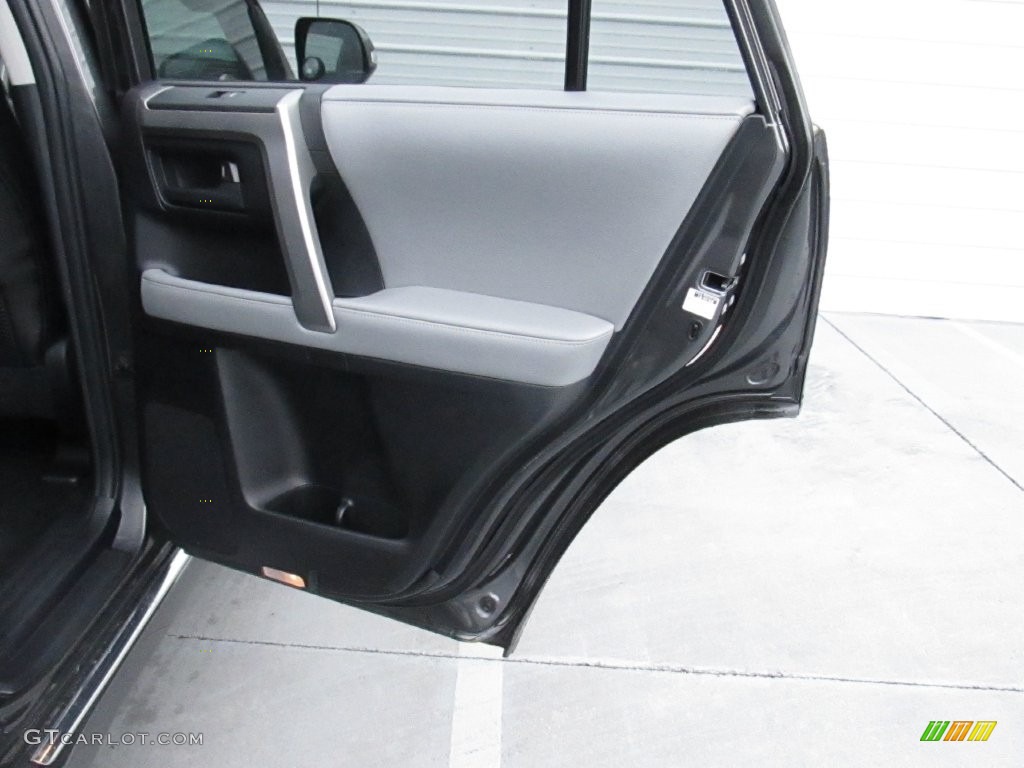 2011 4Runner SR5 - Magnetic Gray Metallic / Black Leather photo #19