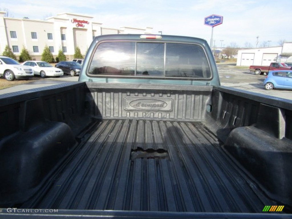 2004 F350 Super Duty Lariat Crew Cab 4x4 Dually - Dark Green Satin / Medium Parchment photo #19