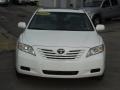 Super White - Camry LE Photo No. 5