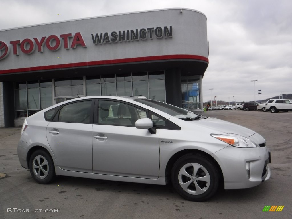 2012 Prius 3rd Gen Two Hybrid - Classic Silver Metallic / Misty Gray photo #2