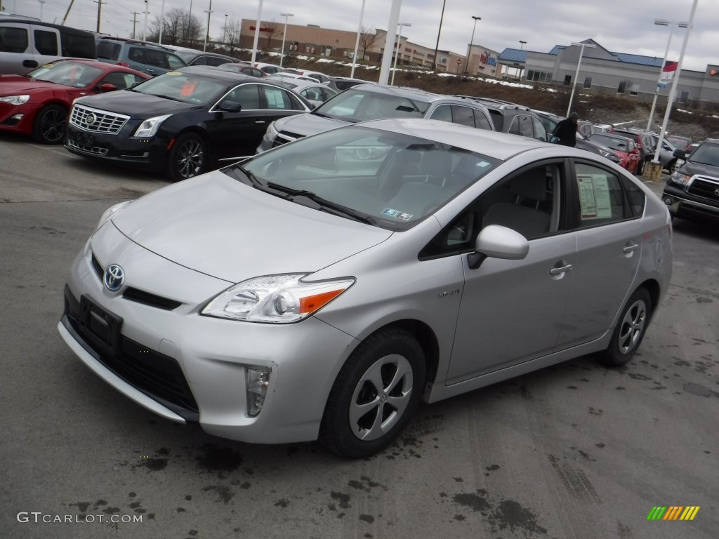 2012 Prius 3rd Gen Two Hybrid - Classic Silver Metallic / Misty Gray photo #3